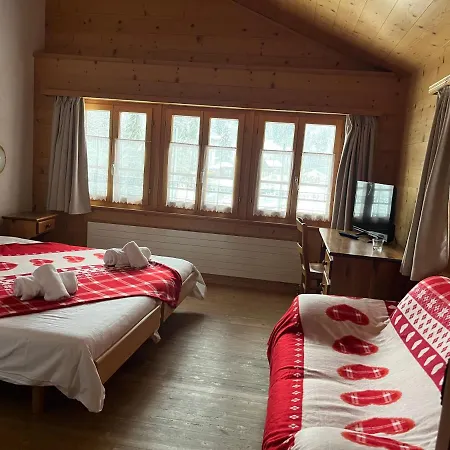 L'auberge De L'ours Hotel Vers L'Eglise