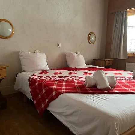 Отель L'auberge De L'ours